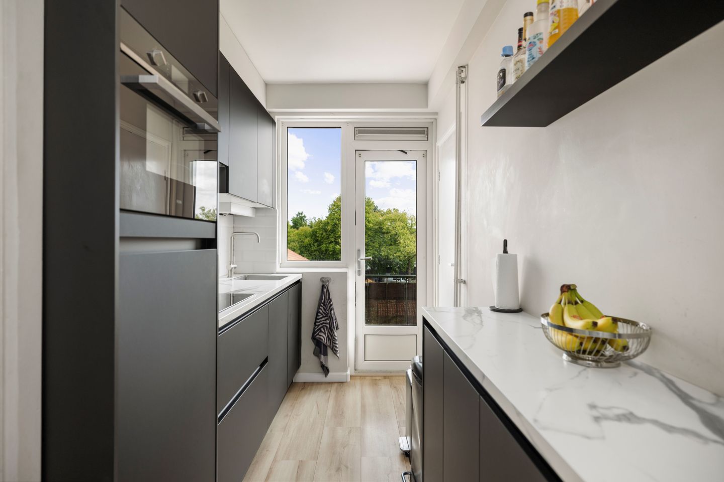 Foto 10 van Joost van den Vondellaan 15