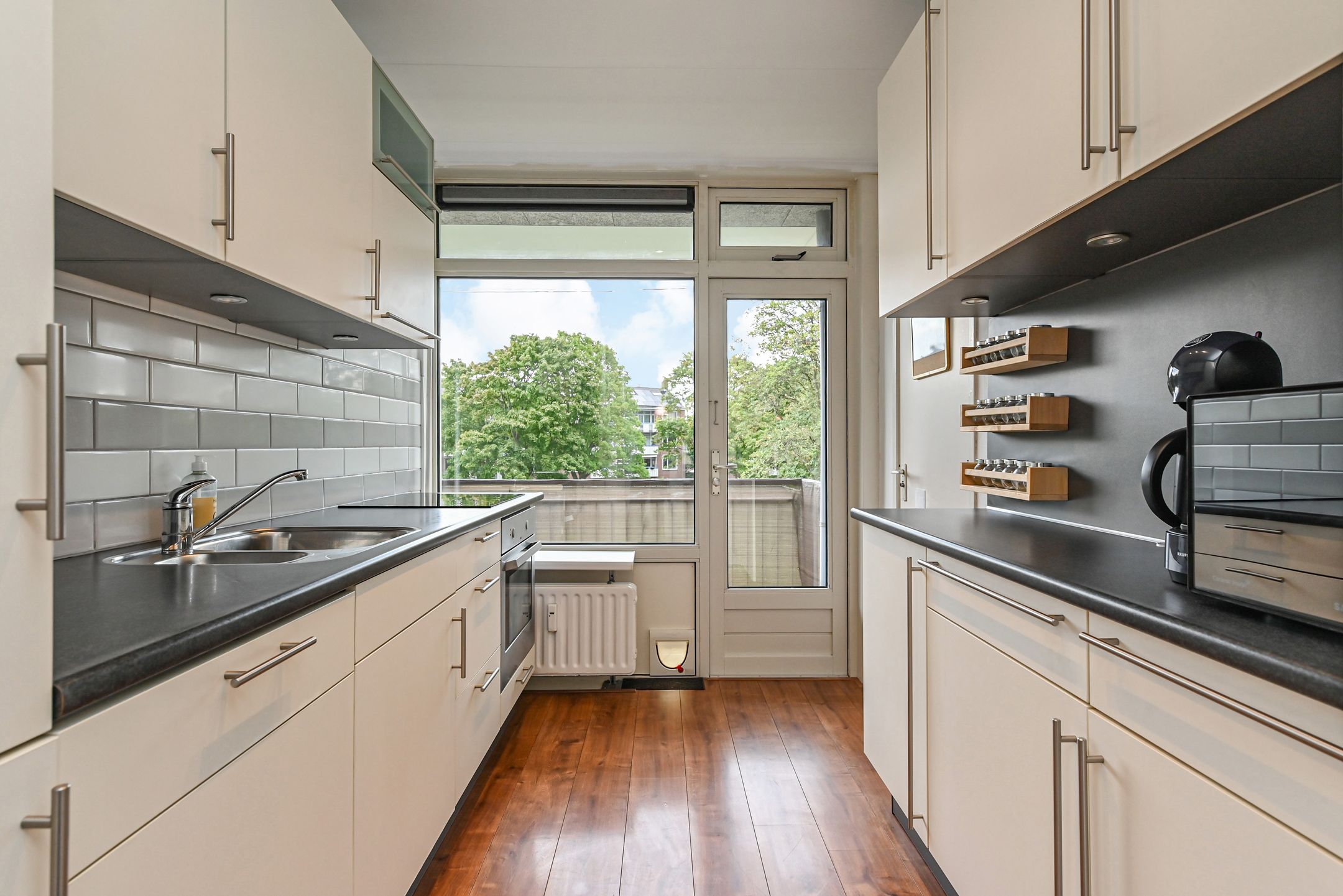 Foto 15 van Van der Haertstraat 18