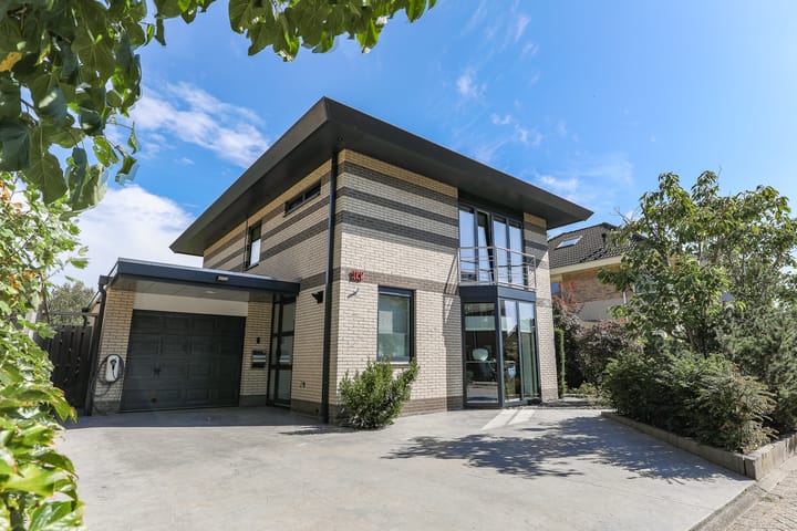 Foto 1 van Robert Stolzhof 122