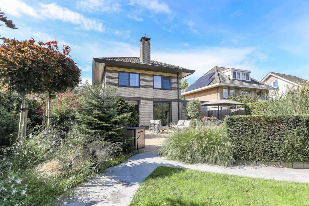 Foto 2 van Robert Stolzhof 122