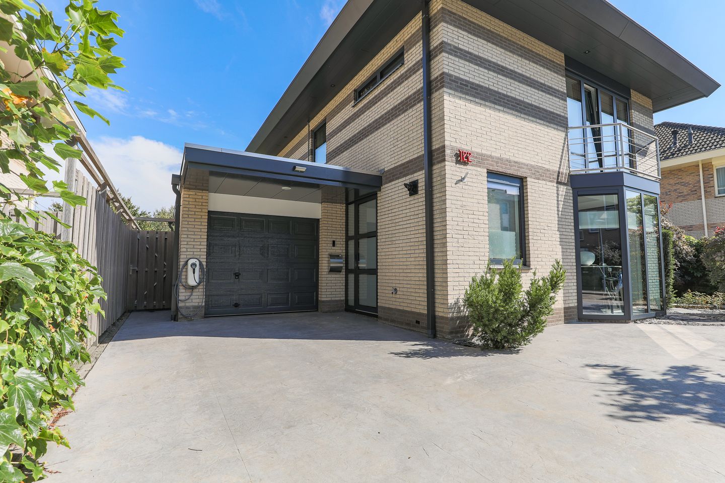 Foto 14 van Robert Stolzhof 122