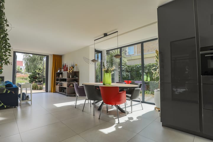 Foto 17 van Robert Stolzhof 122