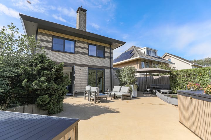 Foto 45 van Robert Stolzhof 122