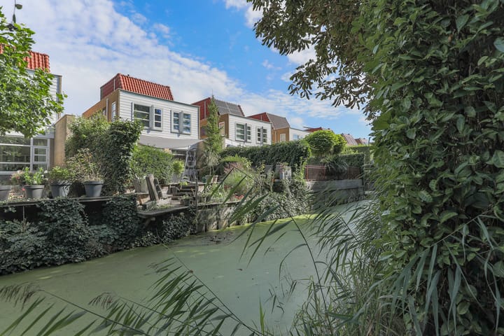 Foto 61 van Robert Stolzhof 122