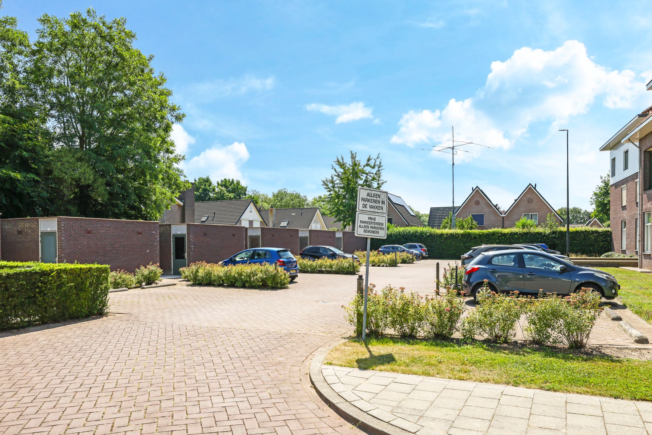 Photo 39 of Steenbeekstraat 9-12