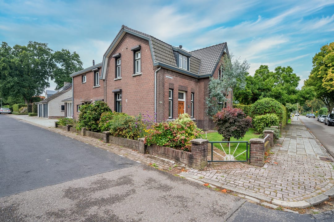 Foto 2 van Spoorstraat 5