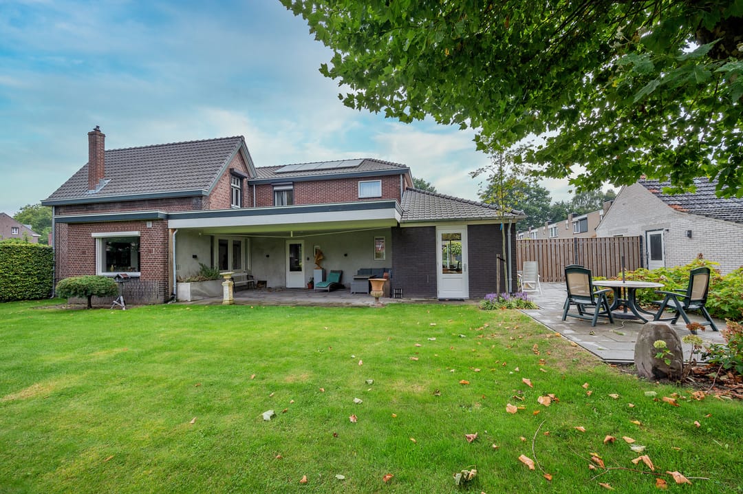 Foto 37 van Spoorstraat 5