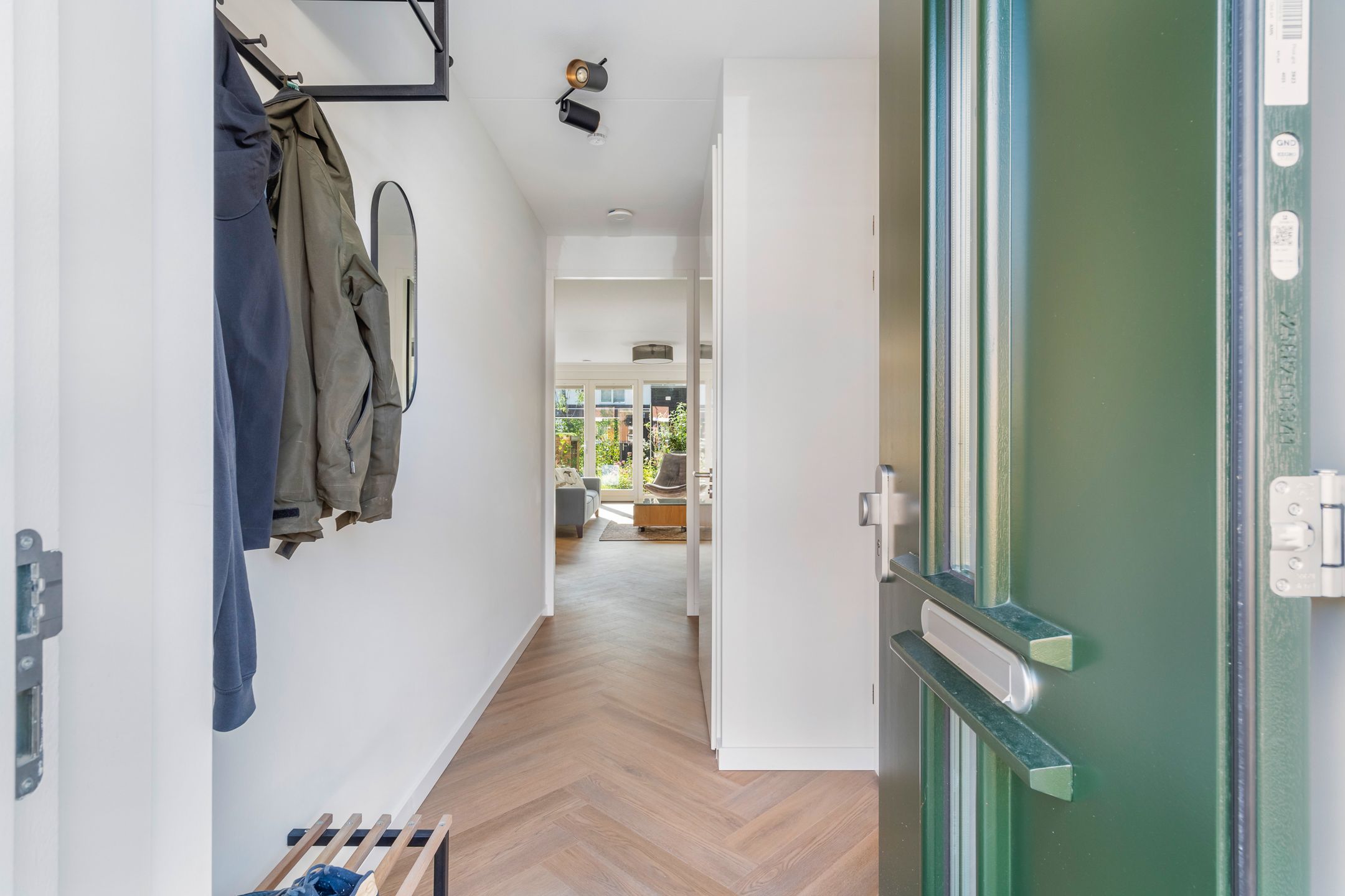 Foto 6 van Edgar du Perronstraat 143