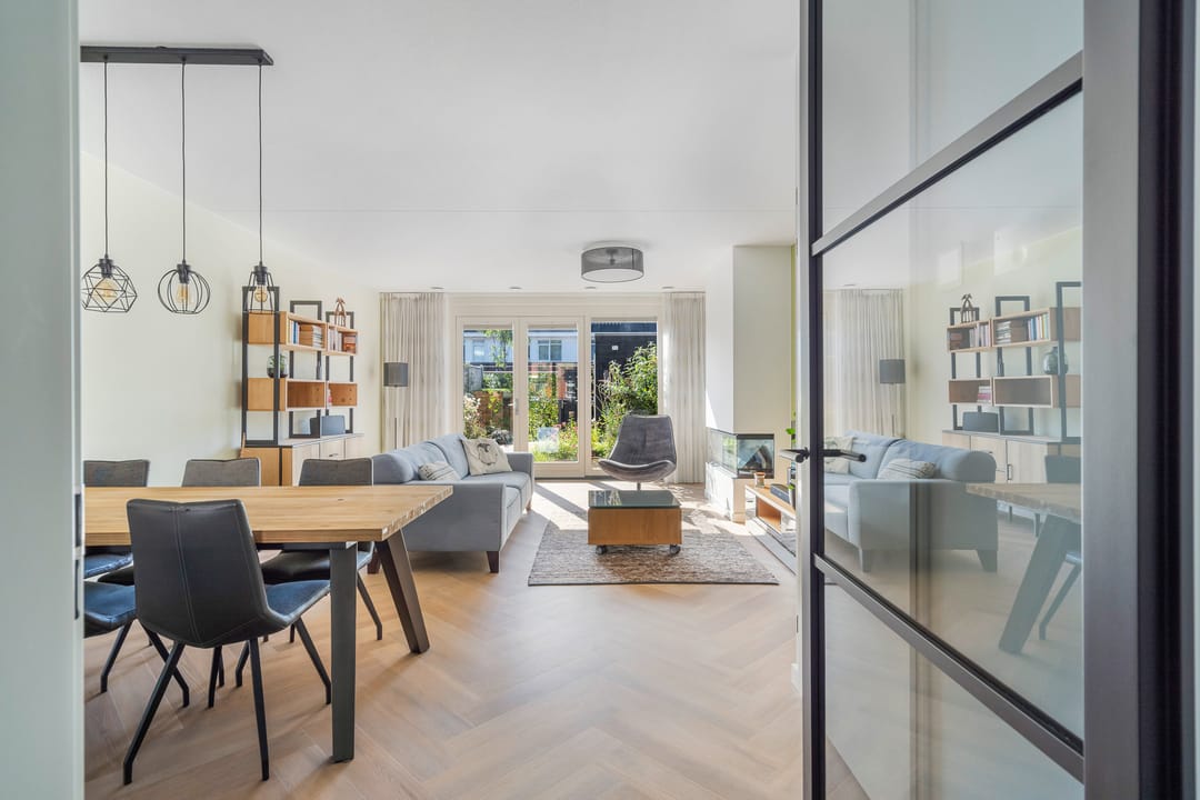 Foto 8 van Edgar du Perronstraat 143