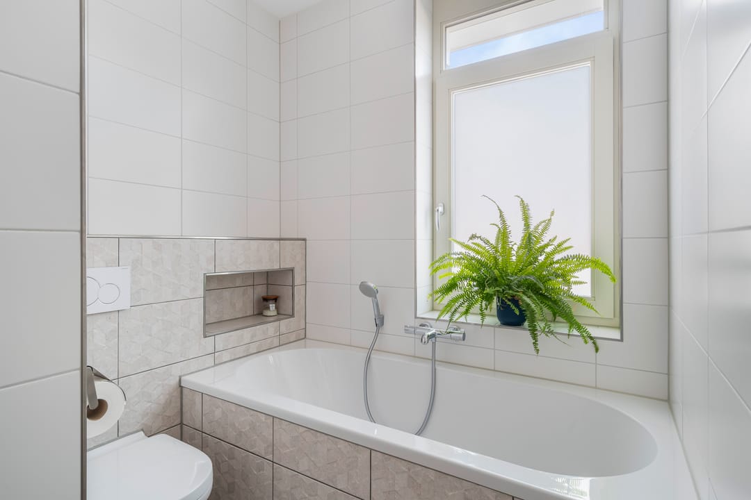 Foto 37 van Edgar du Perronstraat 143