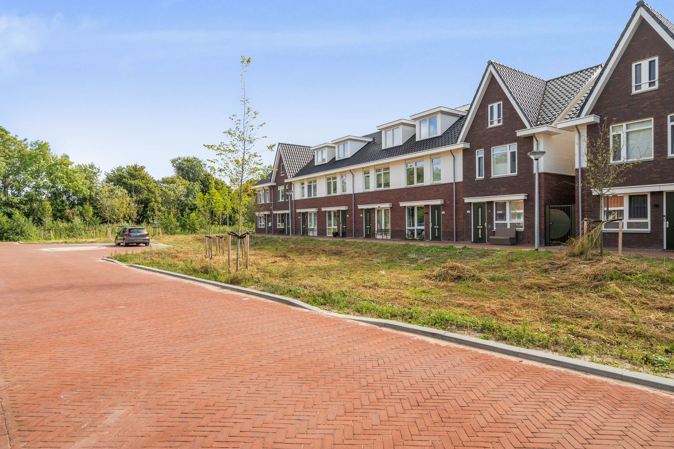 Foto 45 van Edgar du Perronstraat 143