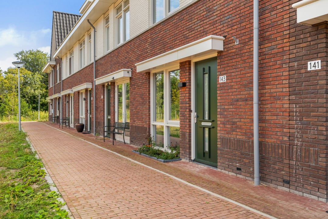 Foto 47 van Edgar du Perronstraat 143