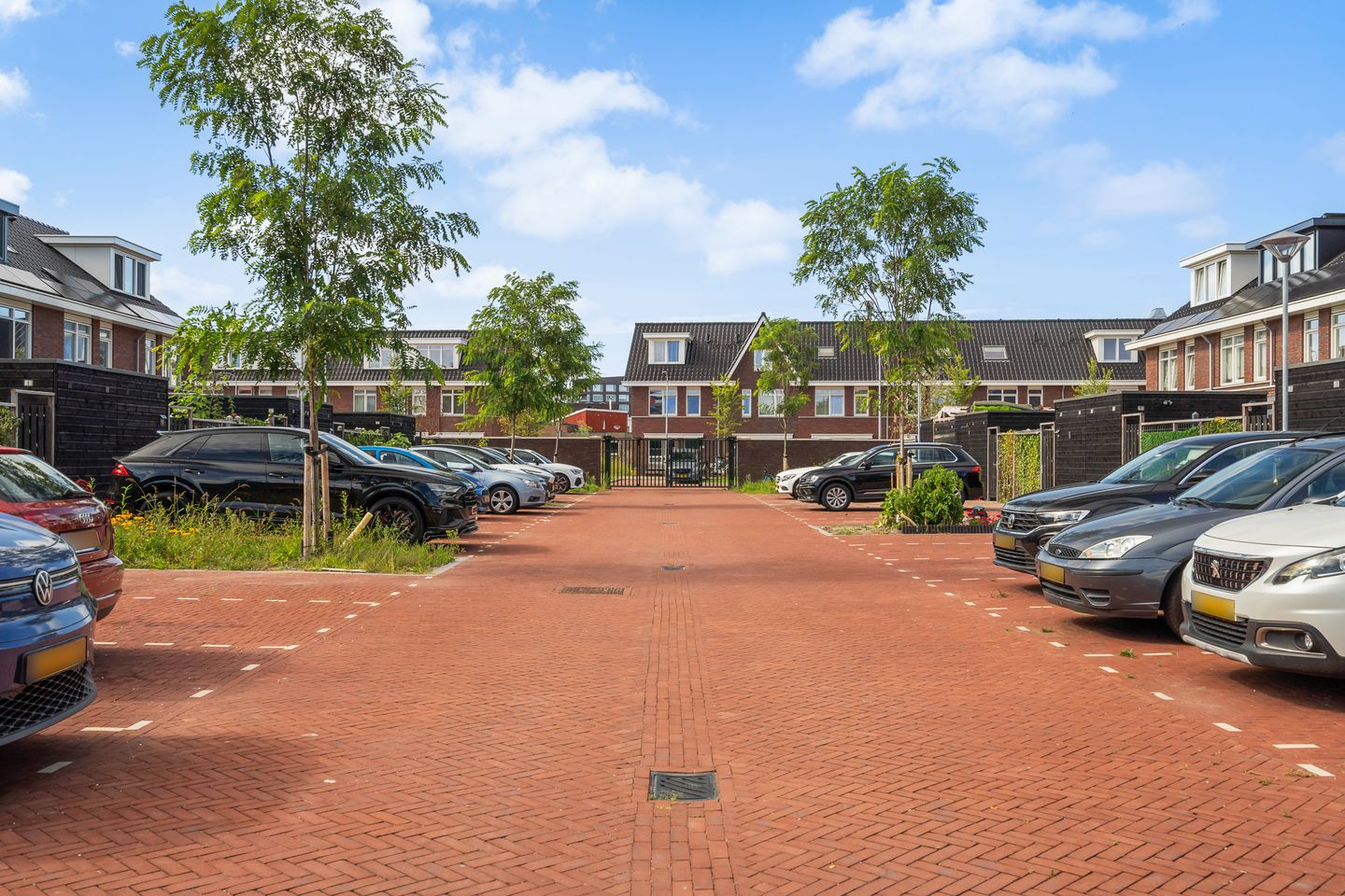 Foto 50 van Edgar du Perronstraat 143