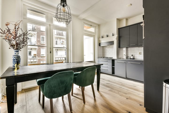 Foto 10 van Brederodestraat 95-2