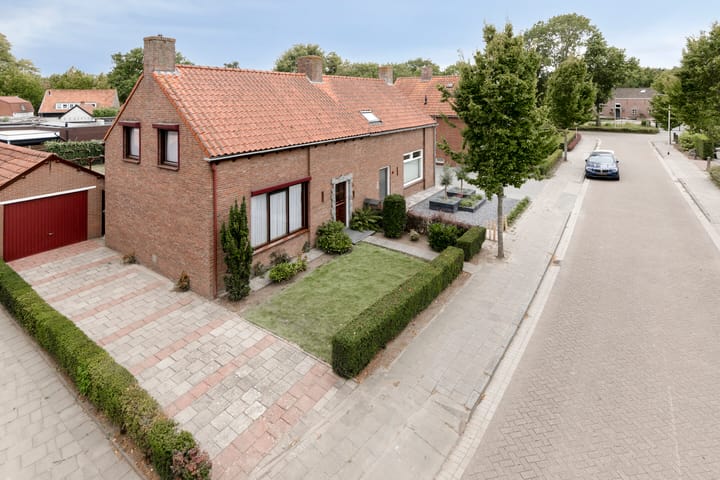 Photo 42 of Kasteelstraat 33