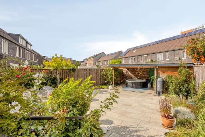 Foto 33 van Monseigneur Schrijnenstraat 24