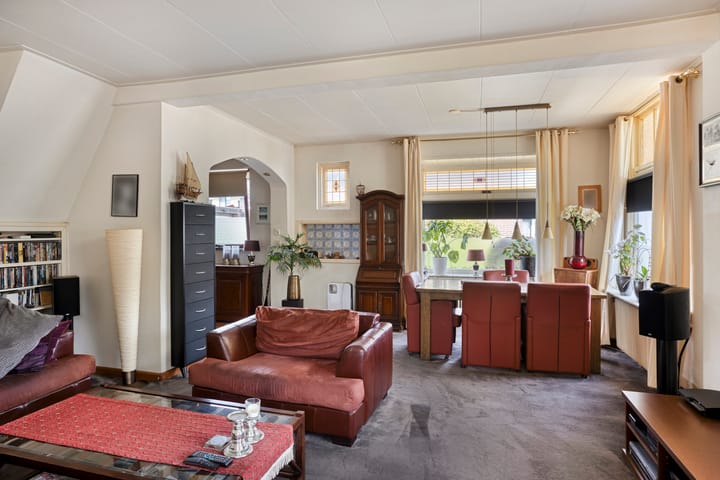 Foto 8 van Tienwoningenweg 8