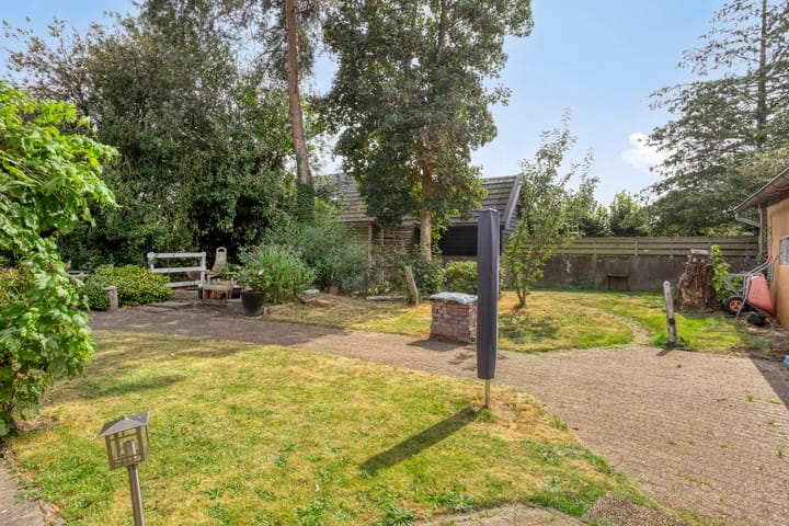 Foto 17 van Tienwoningenweg 8