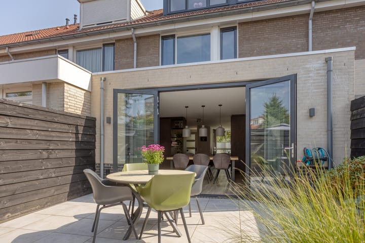 Foto 33 van Meester Broerensingel 73