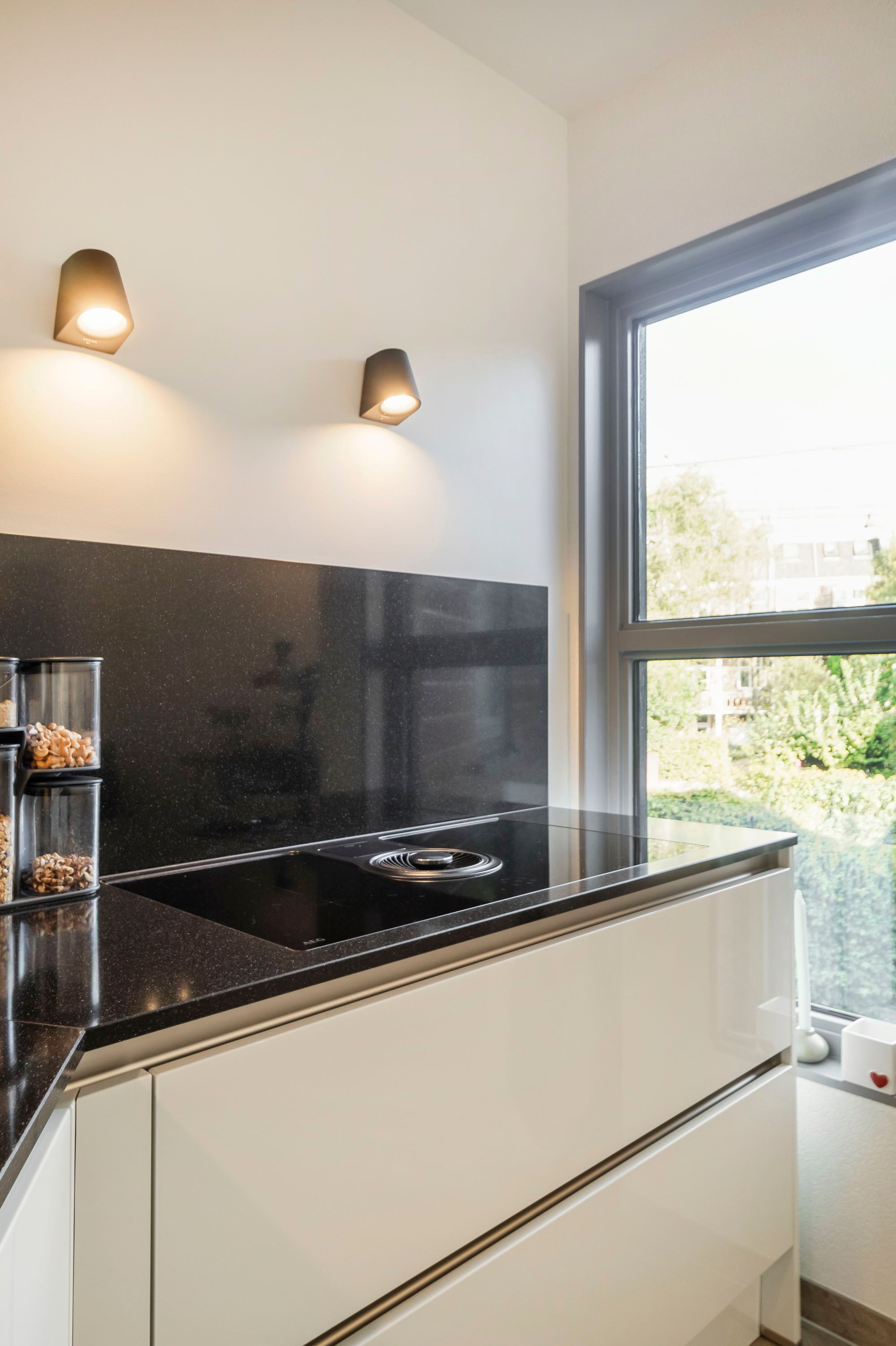 Foto 24 van Spoorstraat 19-B