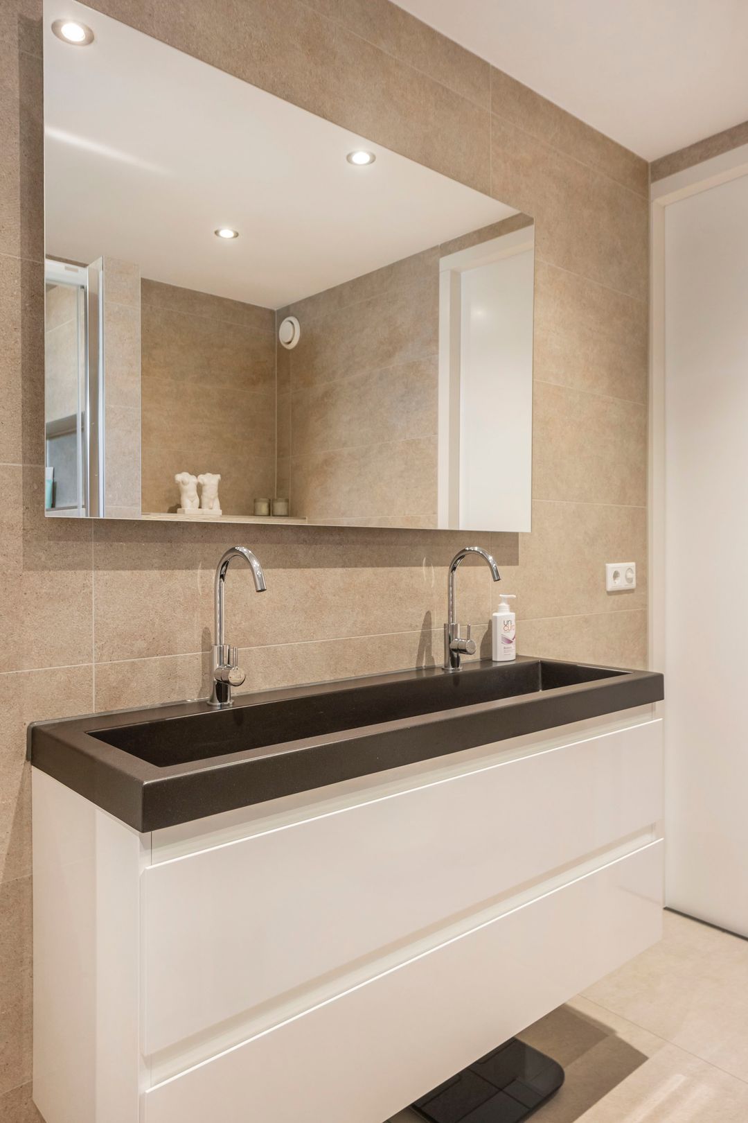 Foto 31 van Spoorstraat 19-B