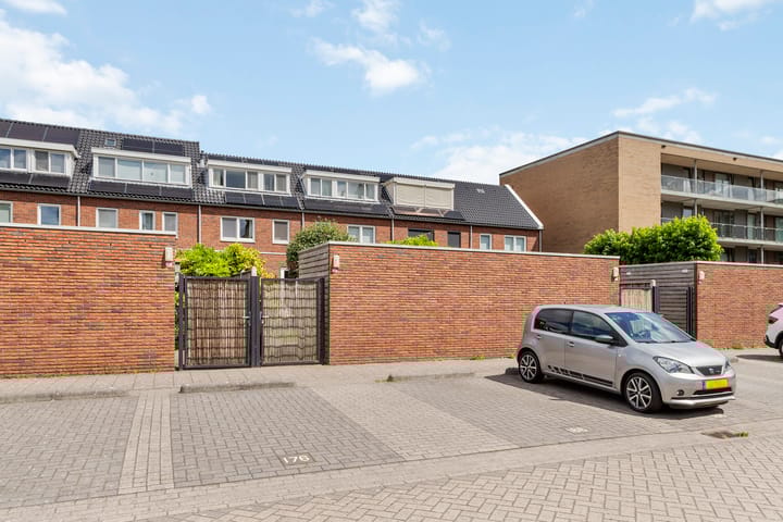 Foto 43 van Prof. Jan Bronnerlaan 192