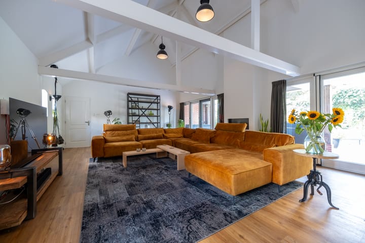 Photo 2 of Hoofdstraat 80