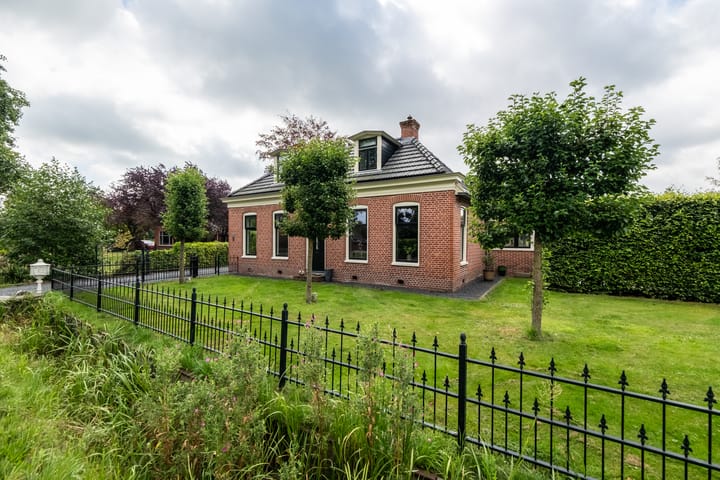 Photo 6 of Hoofdstraat 80