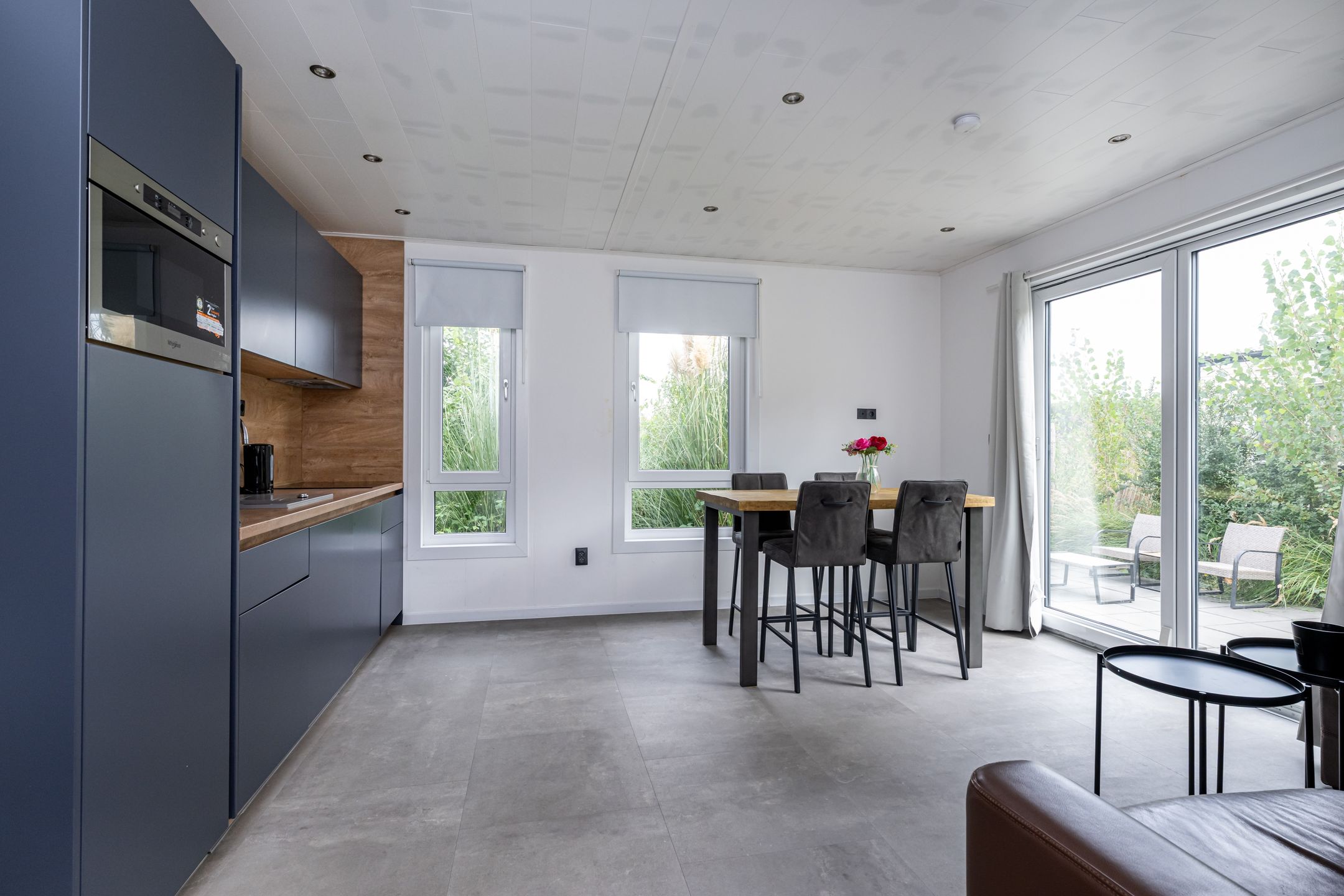 2-bedroom freehold villa in Nieuwe-Tonge — photo 3 of 5