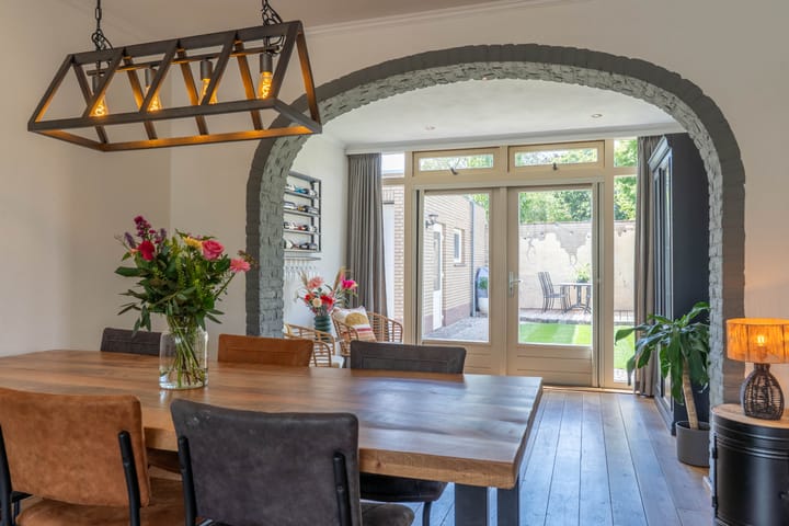 Photo 14 of Pater Bleijsstraat 1