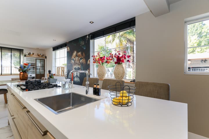 G J van den Boogerdweg 8