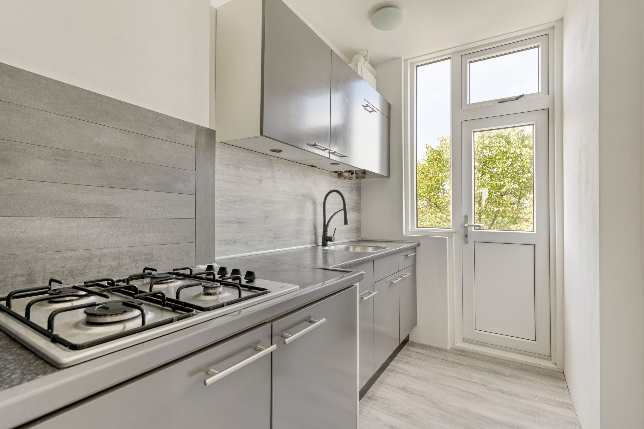 Foto 9 van Burgemeester Van Haarenlaan 1537