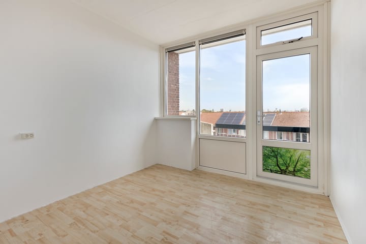 Foto 14 van Burgemeester Van Haarenlaan 1537