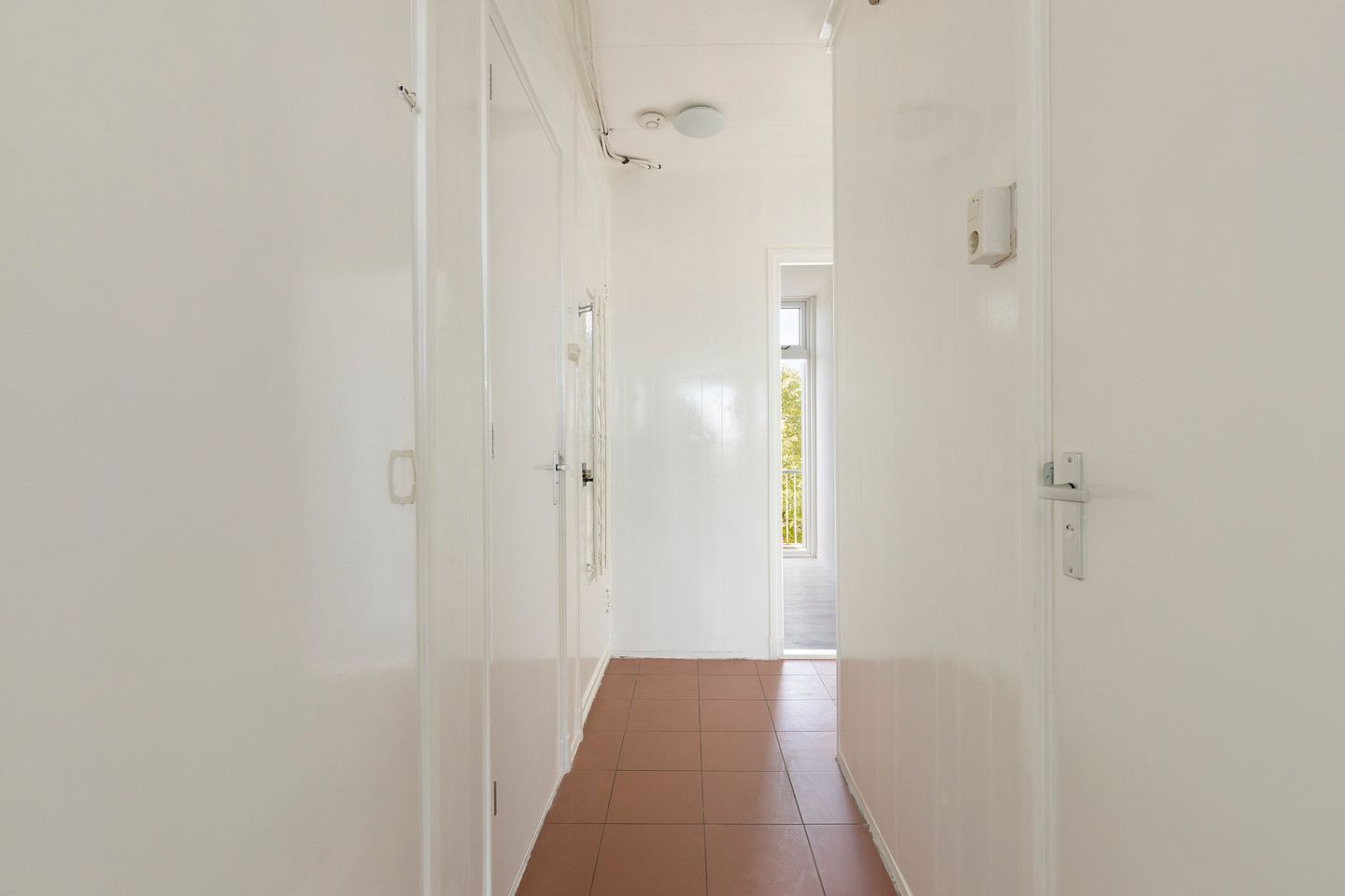 Foto 19 van Burgemeester Van Haarenlaan 1537