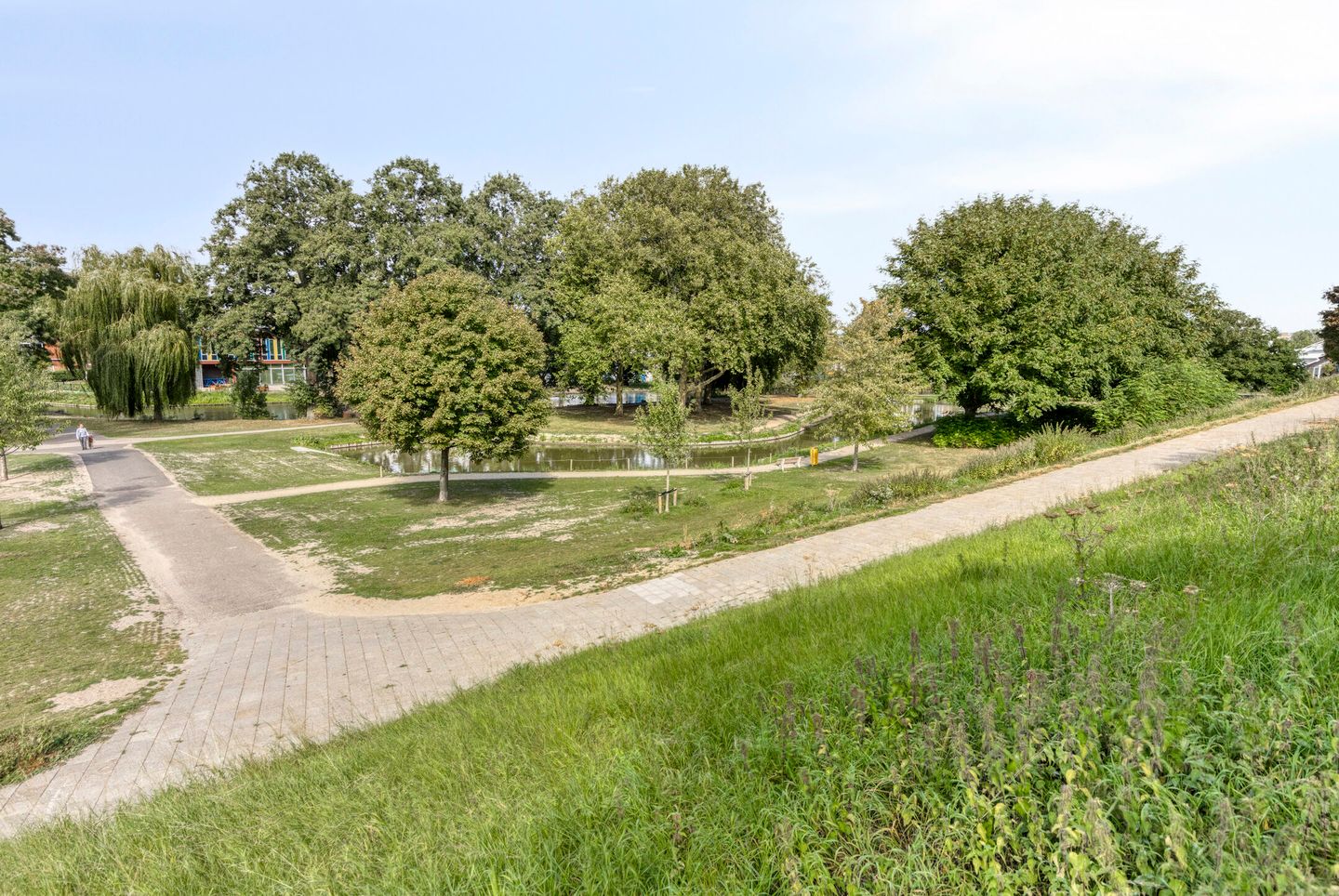 Foto 25 van Burgemeester Van Haarenlaan 1537