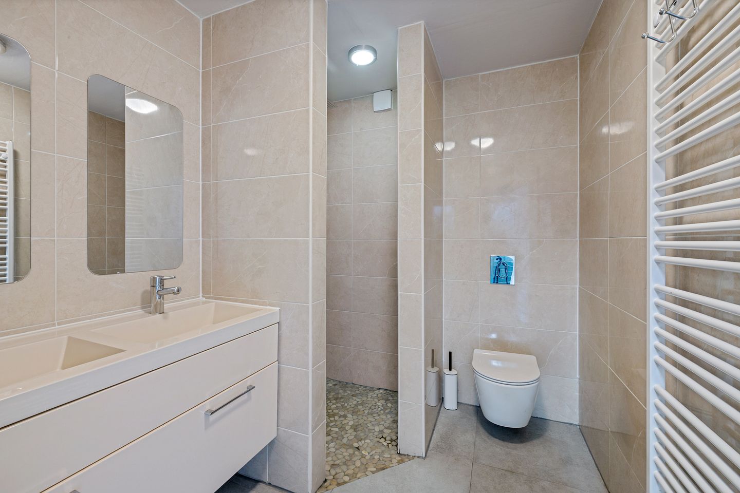 Foto 20 van W Kroesestrjitte 20