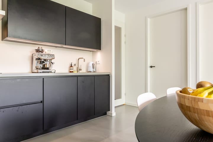 Foto 9 van Roentgenstraat 151