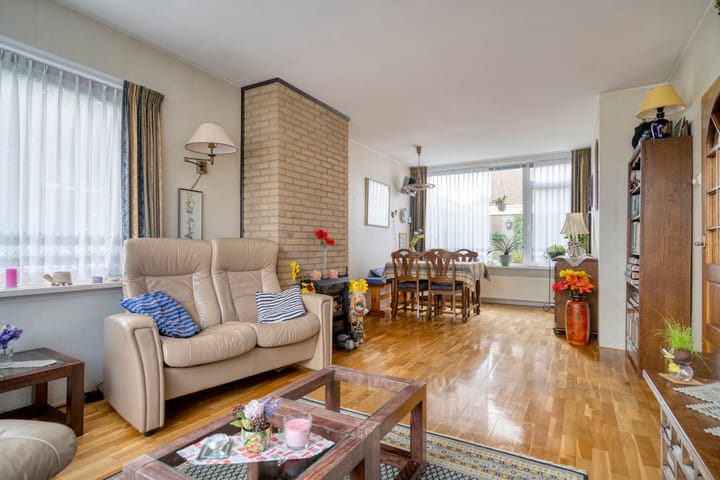 Photo 8 of Lebuïnusstraat 7