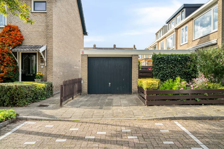 Photo 19 of Lebuïnusstraat 7