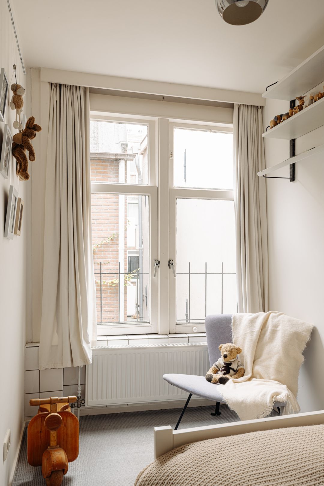 Foto 28 van Eerste Looiersdwarsstraat 11-1