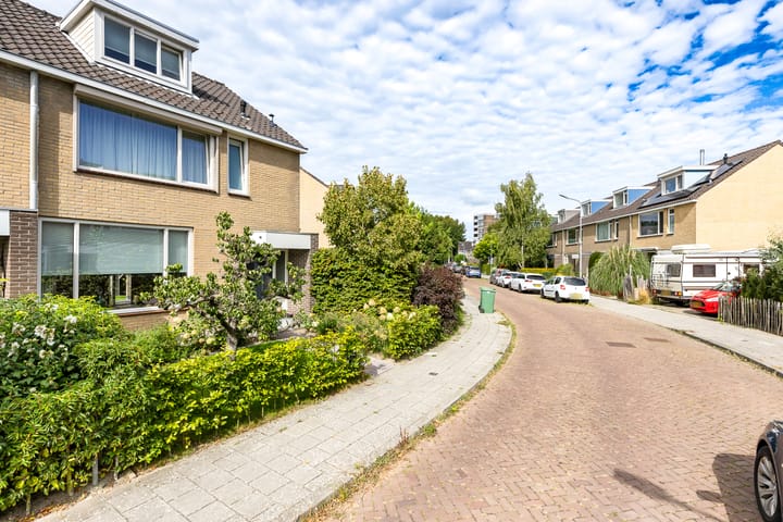 Foto 10 van Abbé de St. Pierre-laan 15