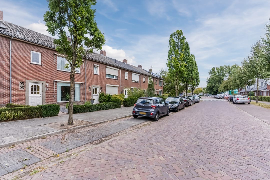 Foto 38 van Irislaan 10