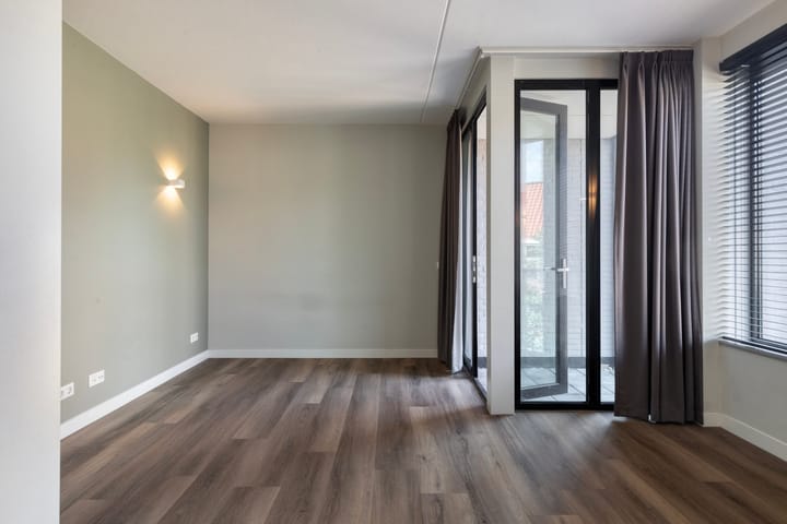 Photo 5 of Hertogstraat 1-08