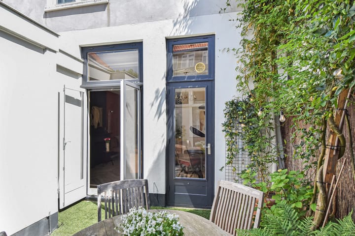 Photo 34 of Bazarlaan 54