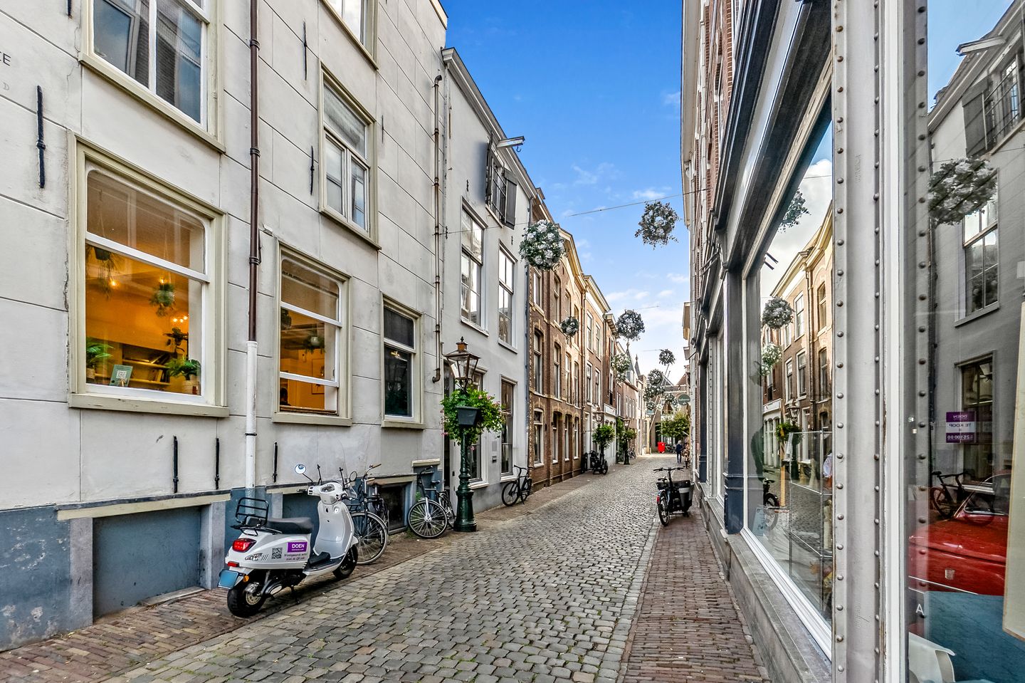 Bekijk foto 3 van Burgsteeg 2