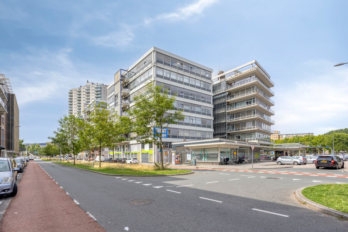 Bekijk foto 2 van Strevelsweg 700