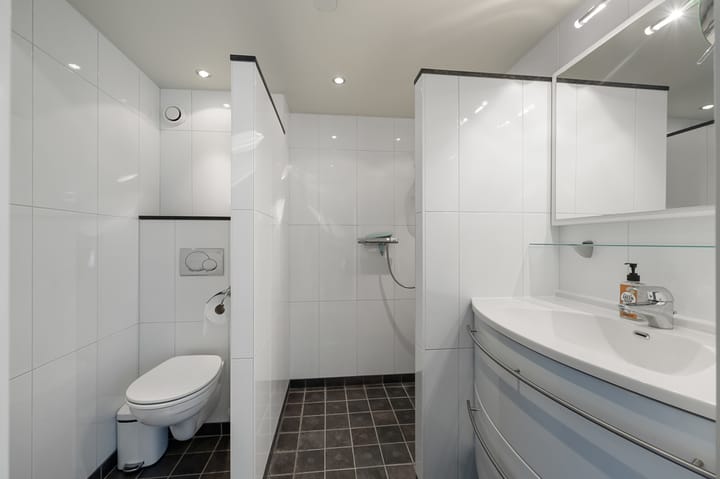 Photo 27 of Kalander 44