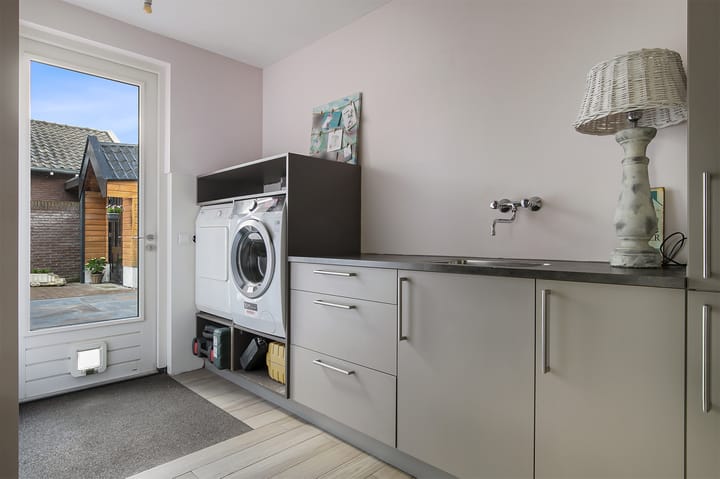 Photo 27 of Veldhuisstraat 15