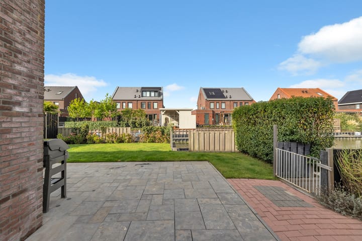 Photo 40 of Kuifeend 23