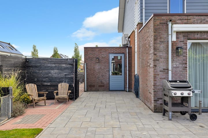 Photo 42 of Kuifeend 23